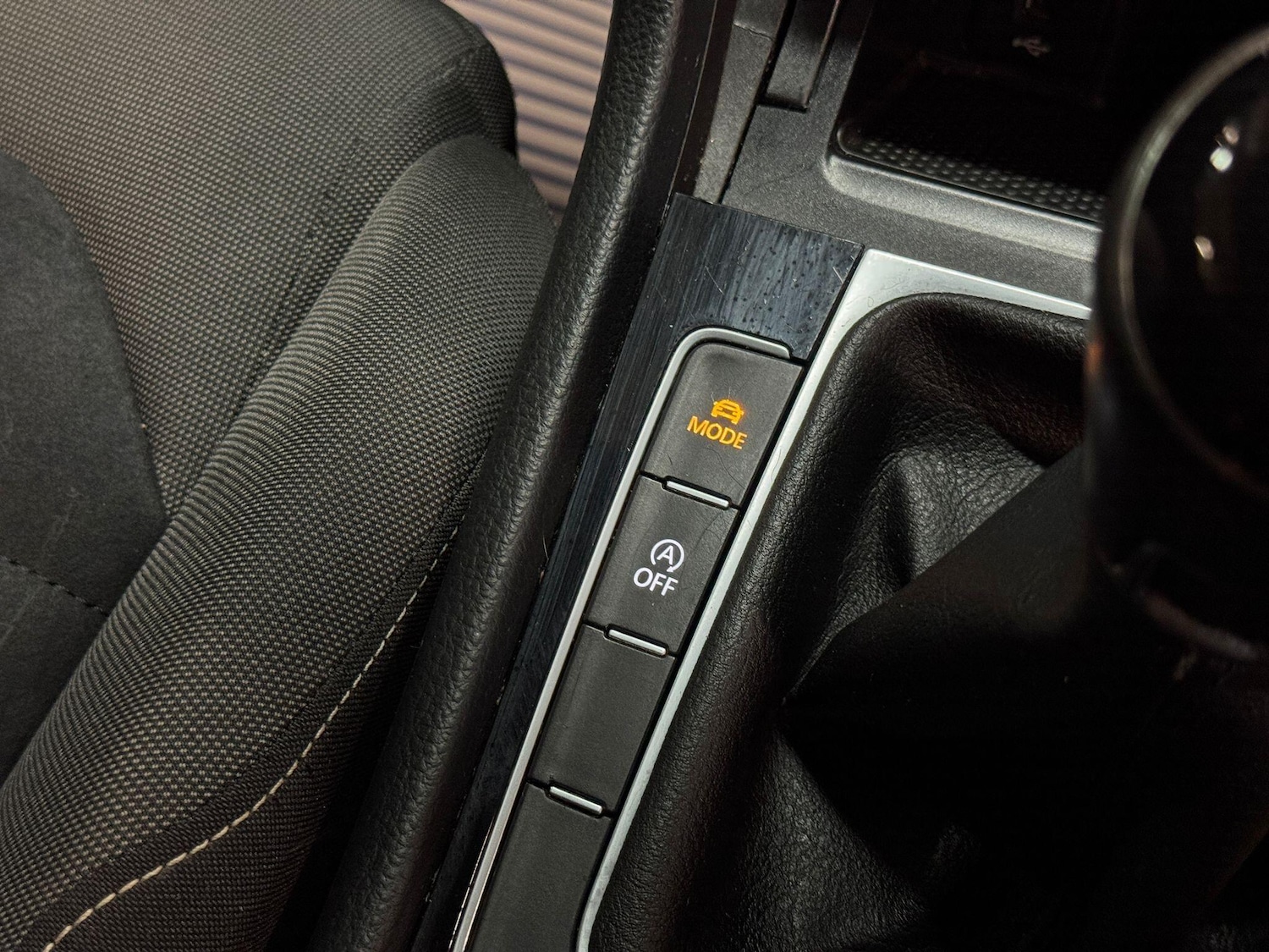 Used Volkswagen Golf 2014 for sale - 76786699: Photo 39