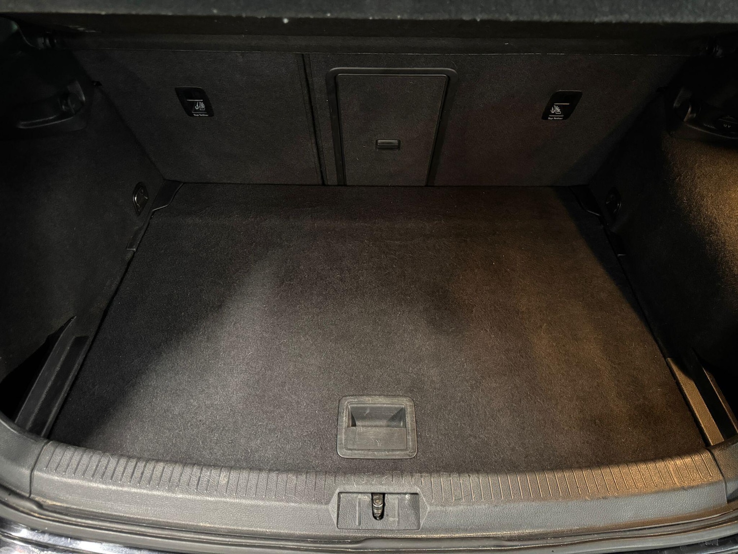 Used Volkswagen Golf 2014 for sale - 76786699: Photo 8