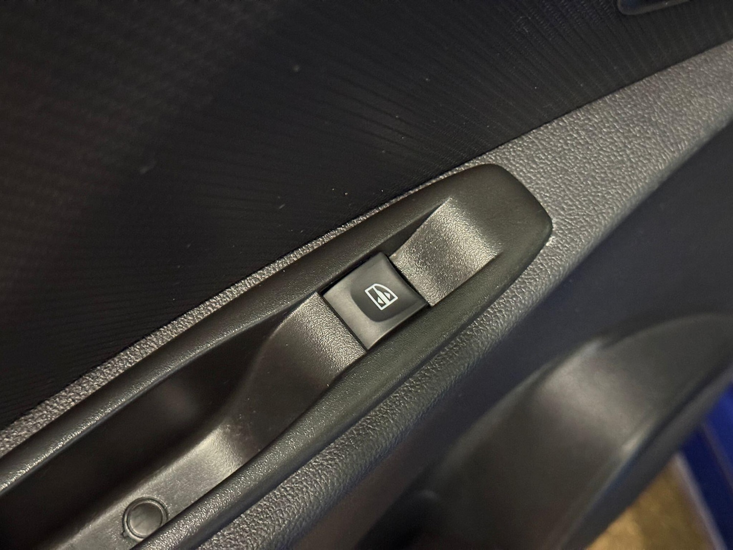 Used Renault Clio 2017 for sale - 76997255: Photo 24