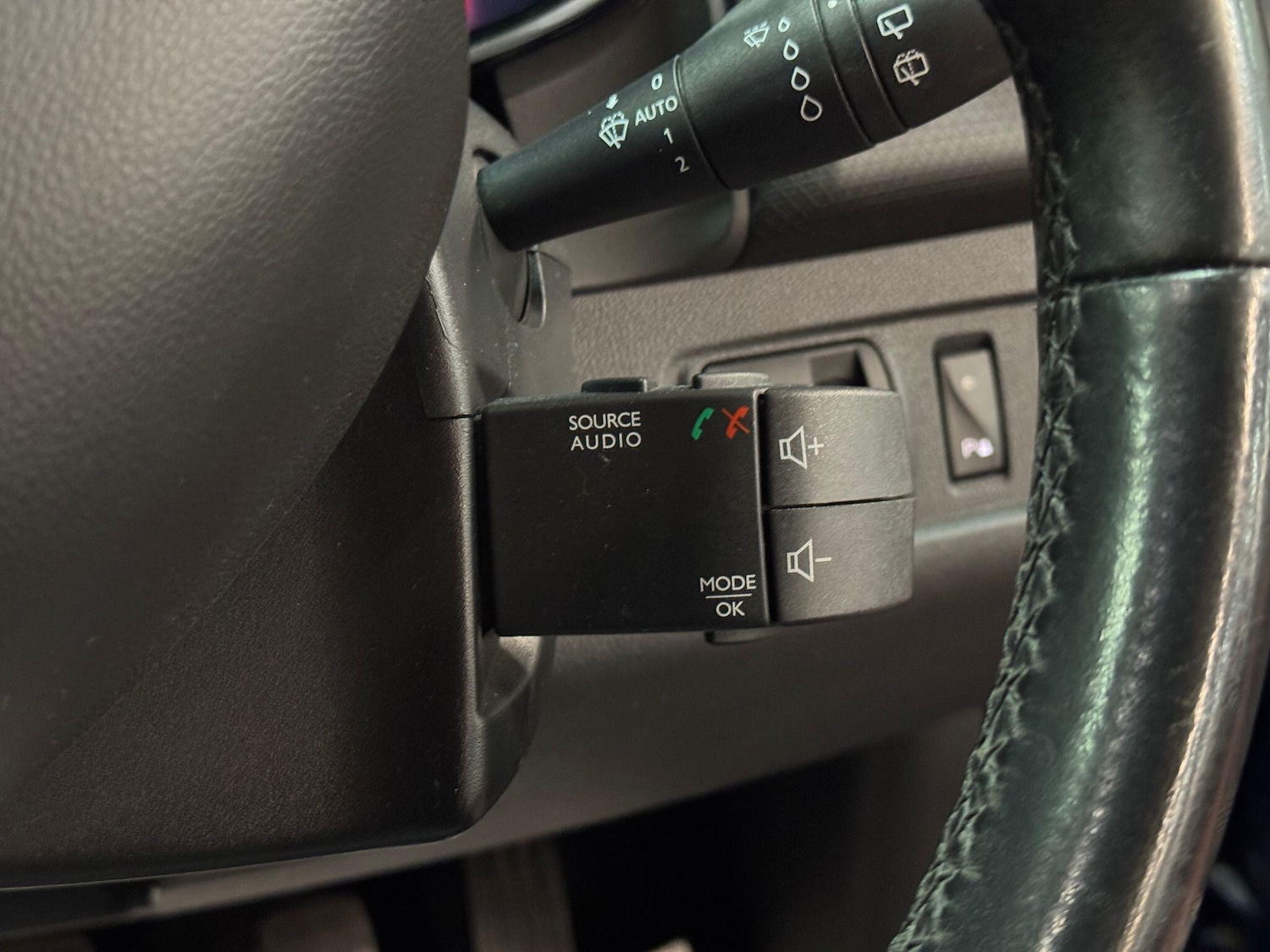 Used Renault Clio 2017 for sale - 76997255: Photo 29