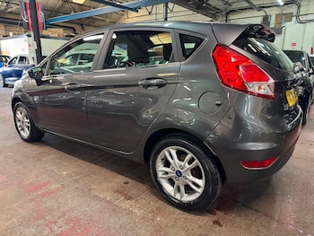 Used Ford Fiesta 2017 for sale - 79600862: Photo