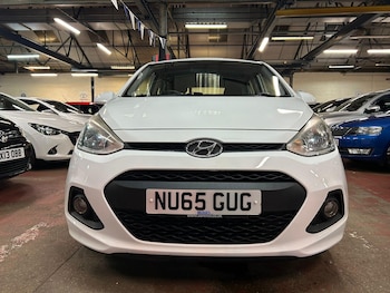 Used Hyundai i10 2015 for sale - 76926540: Photo