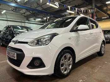 Used Hyundai i10 2015 for sale - 76926540: Photo
