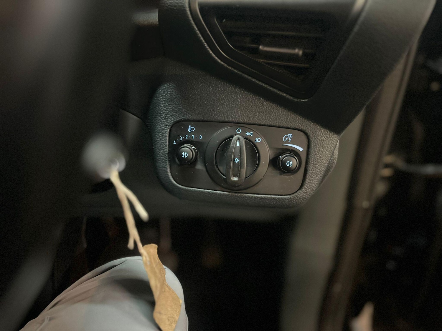 Used Ford C-Max 2015 for sale - 76457484: Photo 28