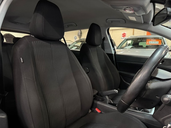 Used Peugeot 308 2015 for sale - 76158603: Photo 10
