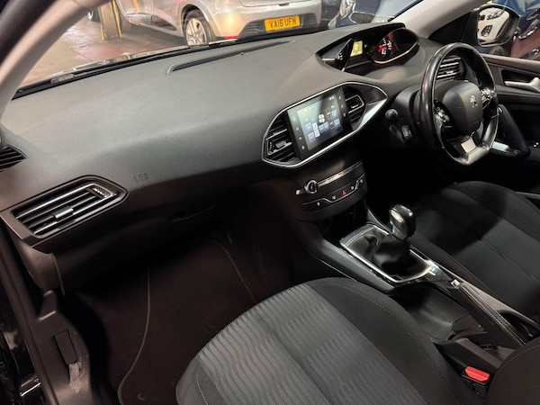Used Peugeot 308 2015 for sale - 76158603: Photo 12