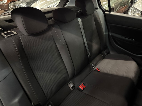 Used Peugeot 308 2015 for sale - 76158603: Photo 16