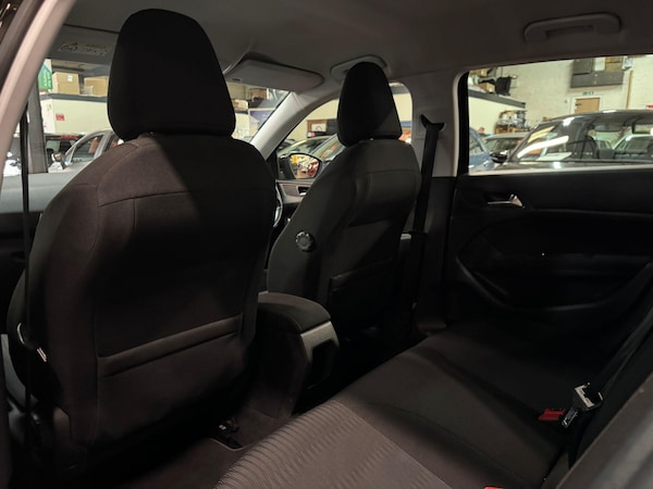Used Peugeot 308 2015 for sale - 76158603: Photo 18