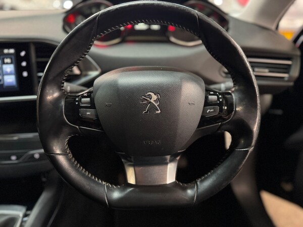 Used Peugeot 308 2015 for sale - 76158603: Photo 20
