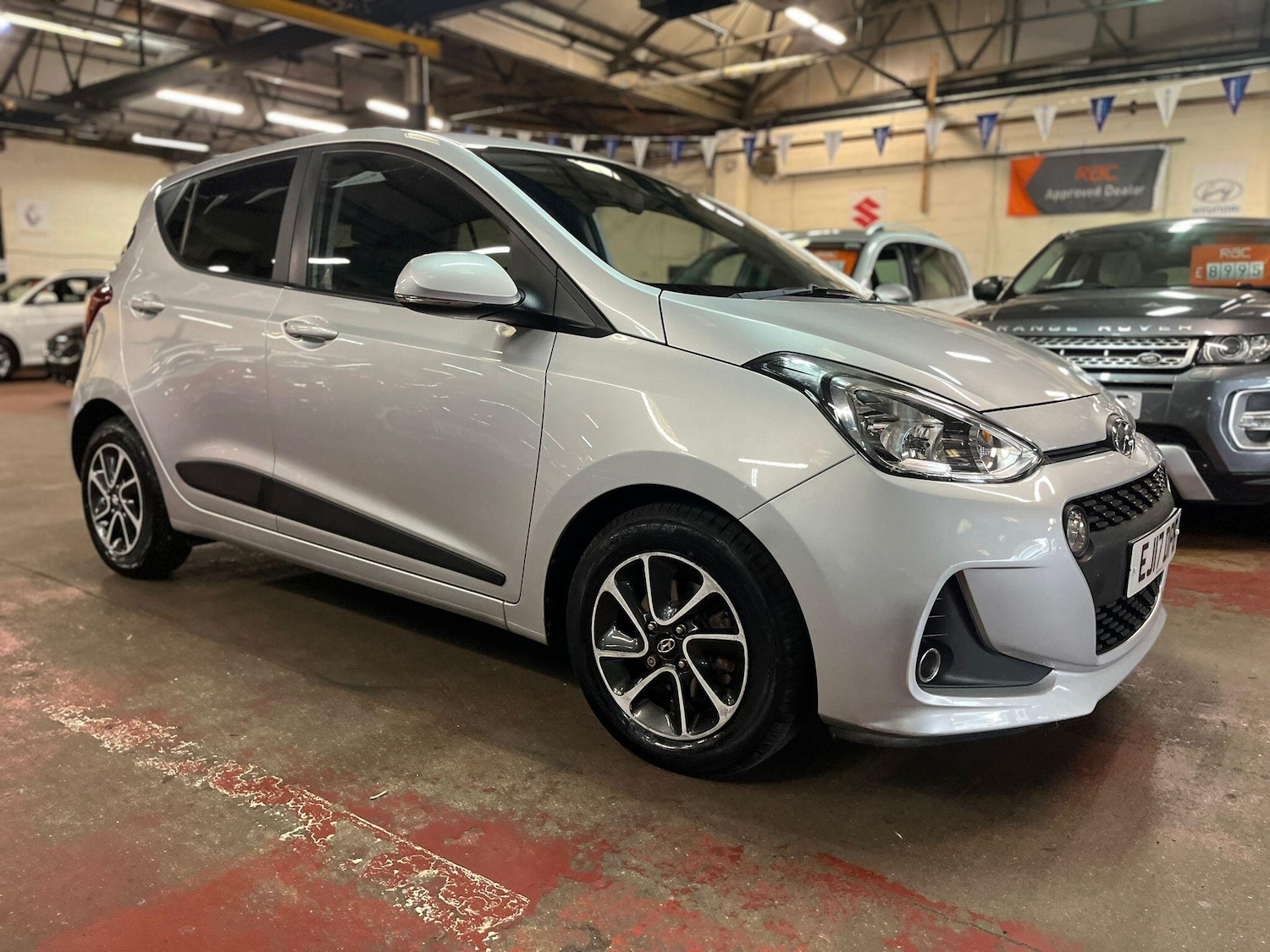 Used Hyundai i10 2017 for sale - 76084492: Photo 1
