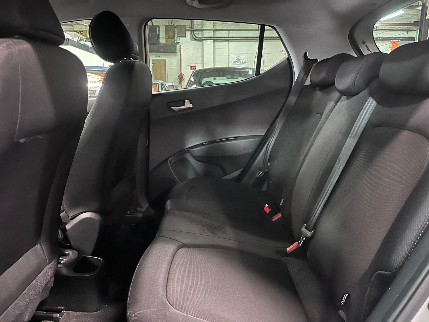 Used Hyundai i10 2017 for sale - 76084492: Photo 21