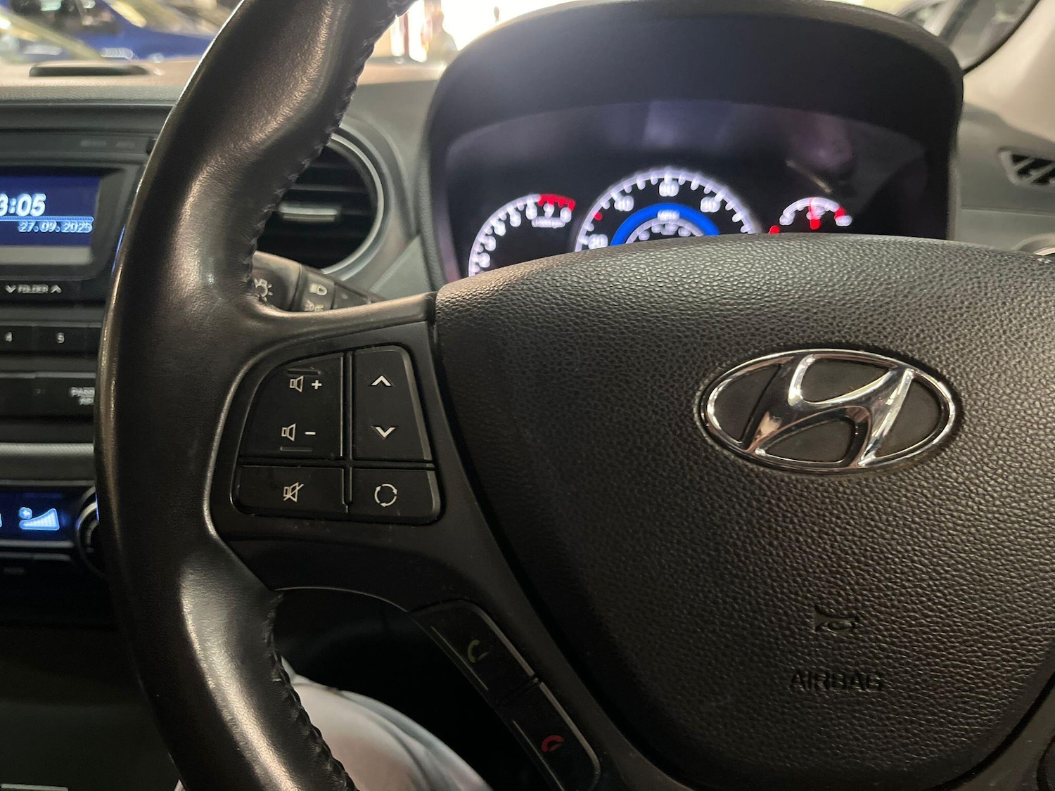 Used Hyundai i10 2017 for sale - 76084492: Photo 28