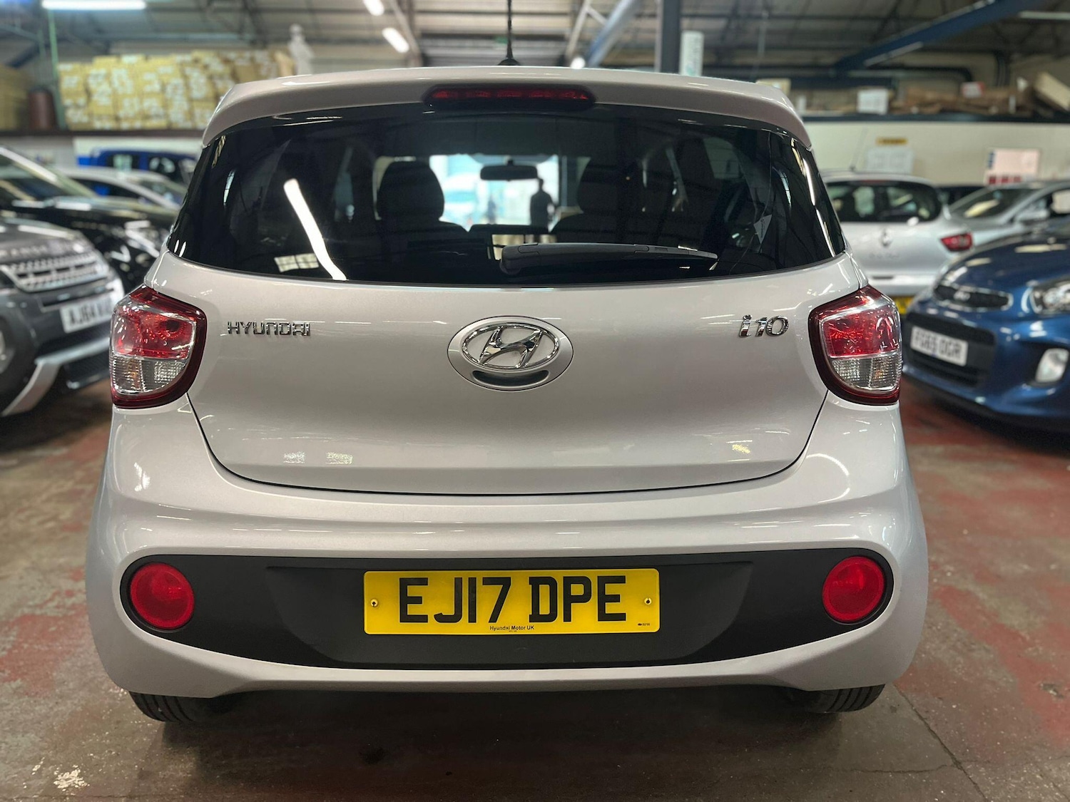 Used Hyundai i10 2017 for sale - 76084492: Photo 5