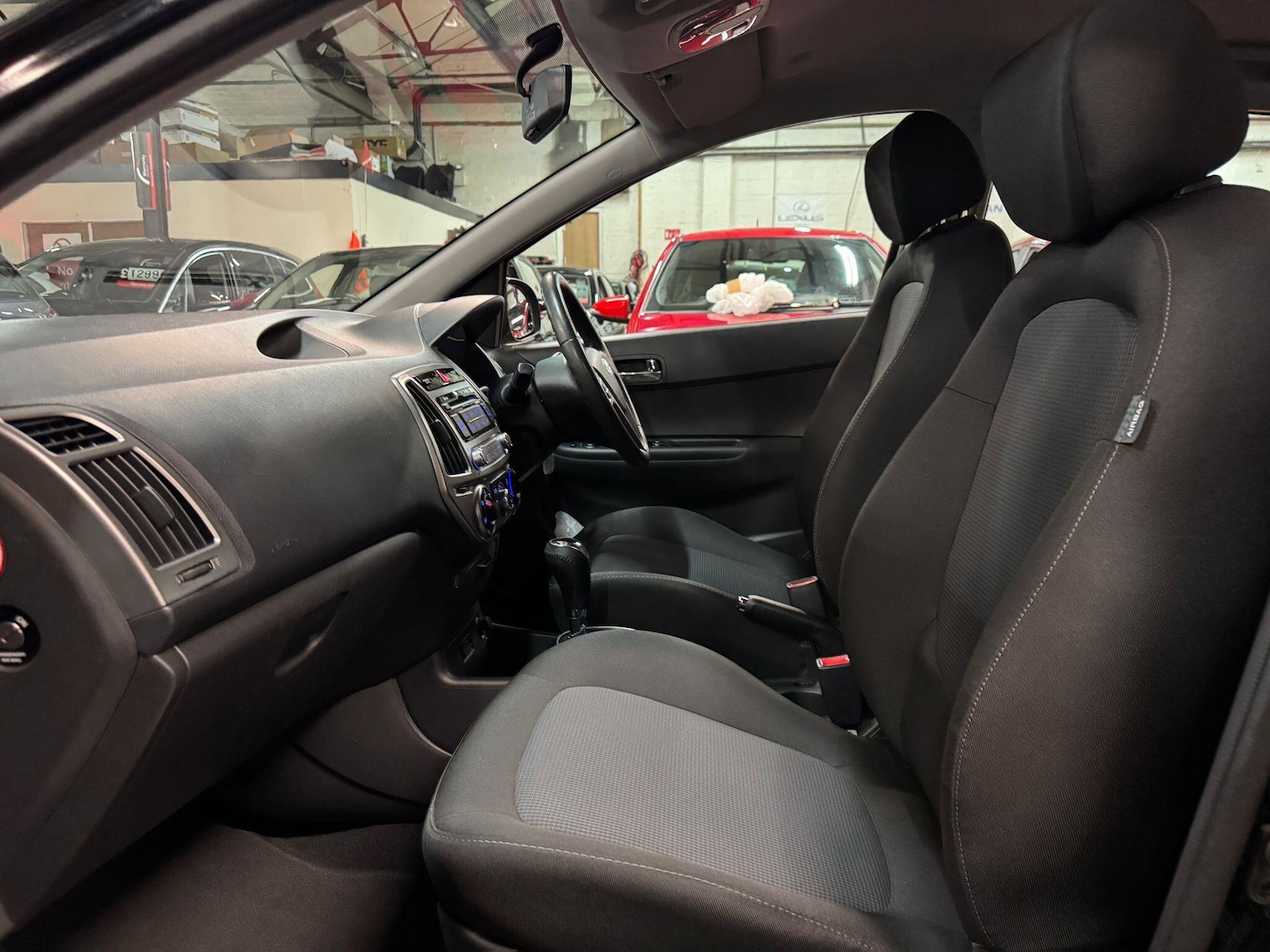 Used Hyundai i20 2014 for sale - 77253692: Photo 14