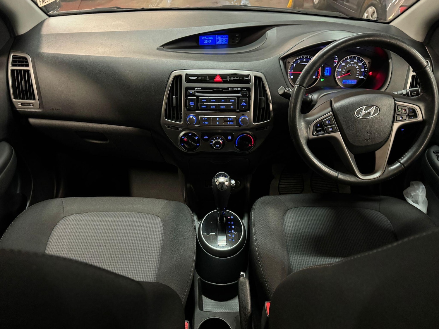 Used Hyundai i20 2014 for sale - 77253692: Photo 25
