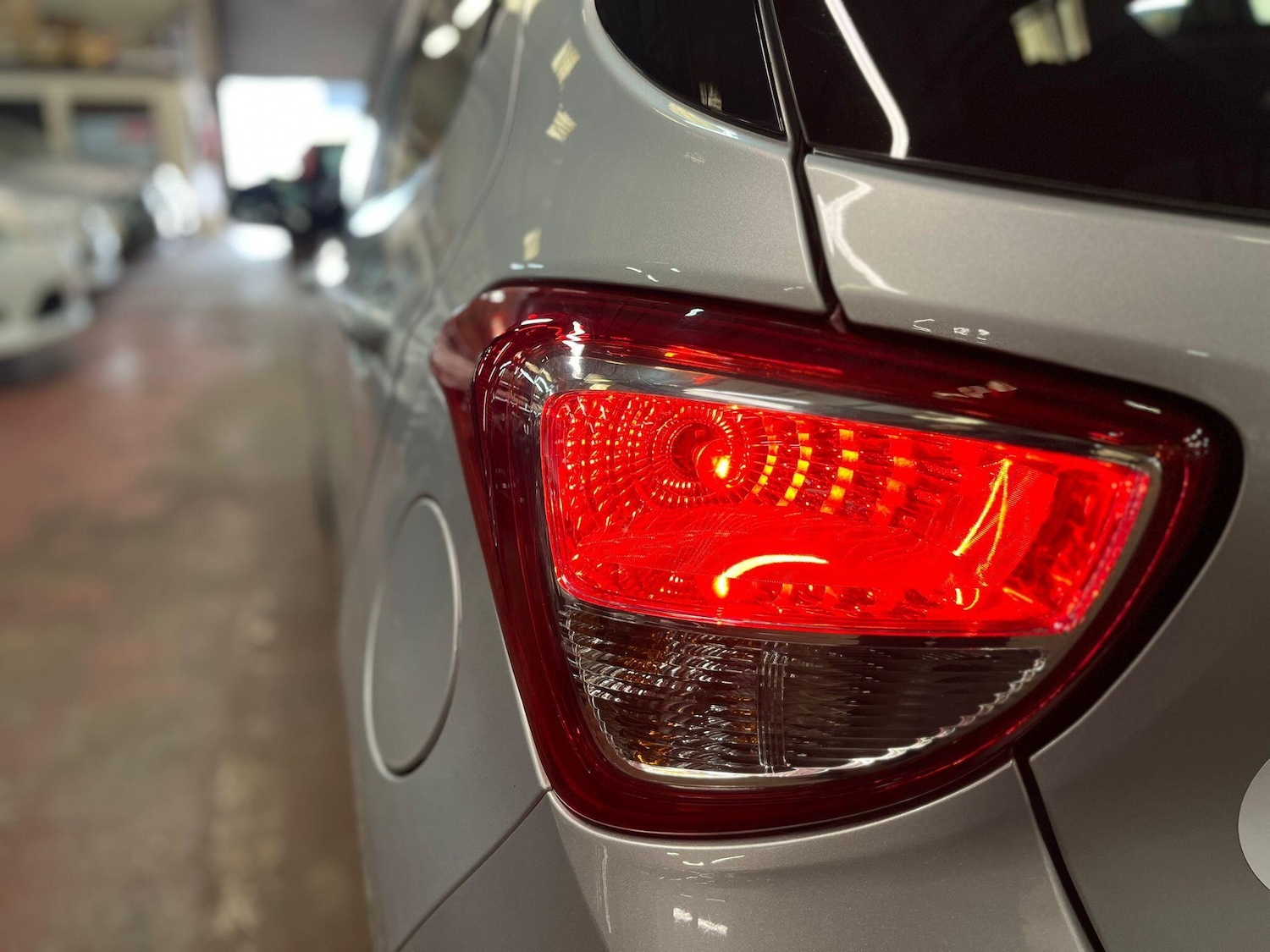 Used Hyundai i10 2016 for sale - 76042233: Photo 10