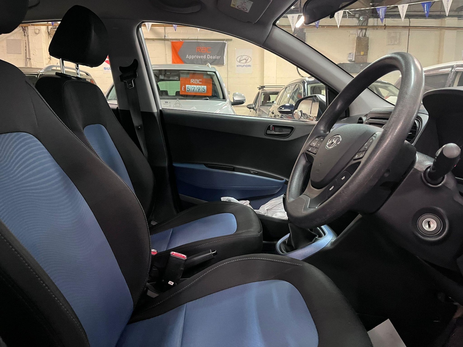 Used Hyundai i10 2016 for sale - 76042233: Photo 14