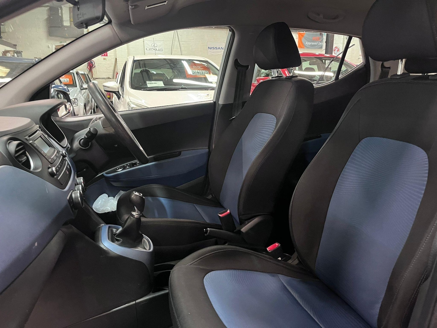 Used Hyundai i10 2016 for sale - 76042233: Photo 19