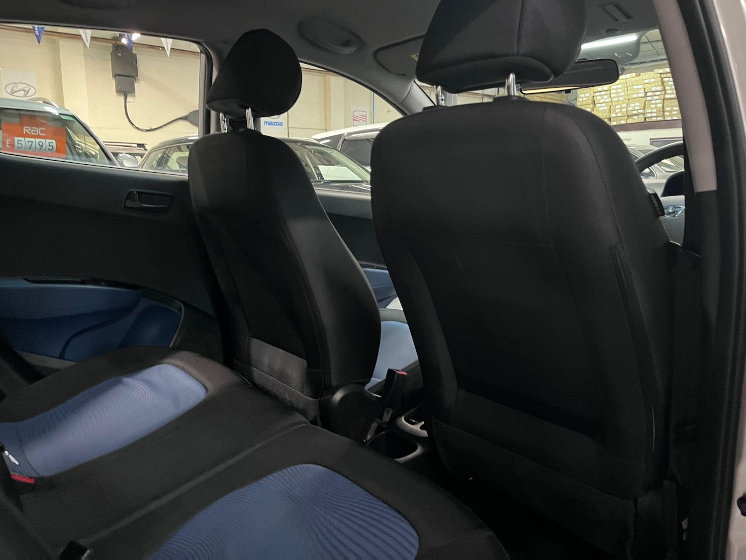 Used Hyundai i10 2016 for sale - 76042233: Photo 22