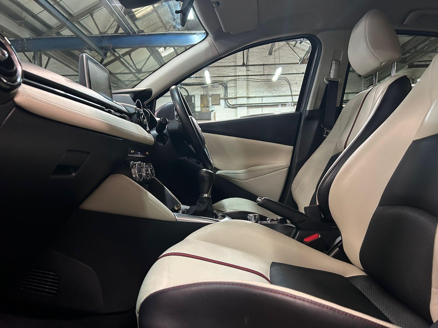 Used Mazda Mazda2 2016 for sale - 77016372: Photo 12