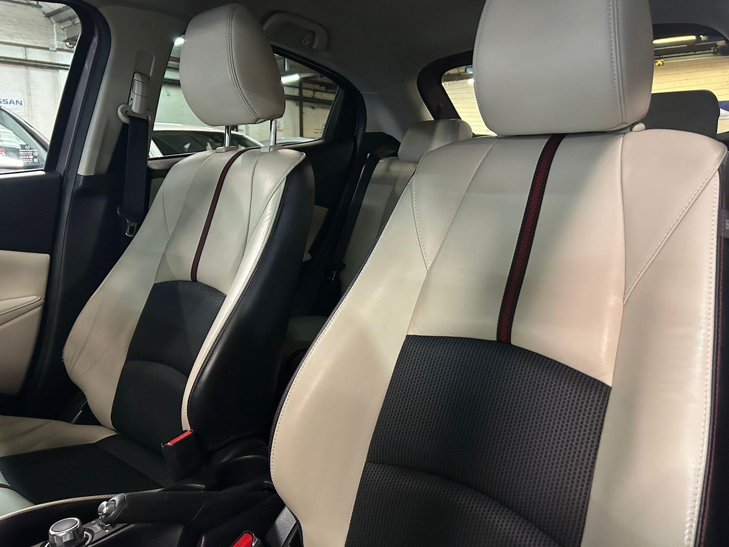 Used Mazda Mazda2 2016 for sale - 77016372: Photo 13