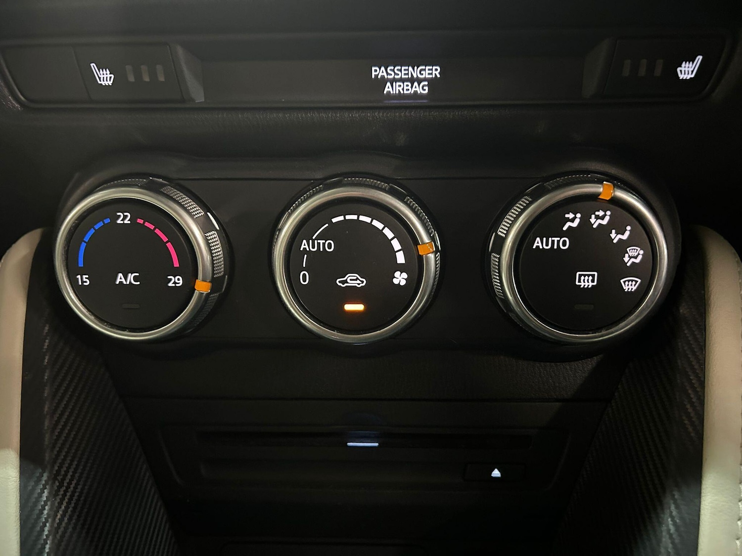 Used Mazda Mazda2 2016 for sale - 77016372: Photo 31