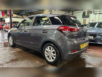 Used Hyundai i20 2017 for sale - 78741920: Photo