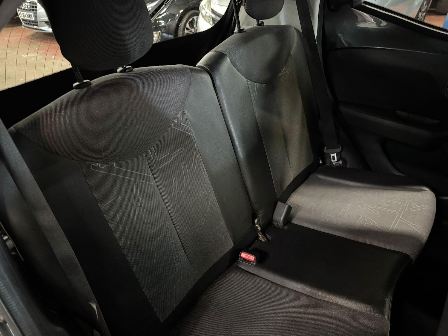 Used Toyota AYGO 2014 for sale - 78203889: Photo 28