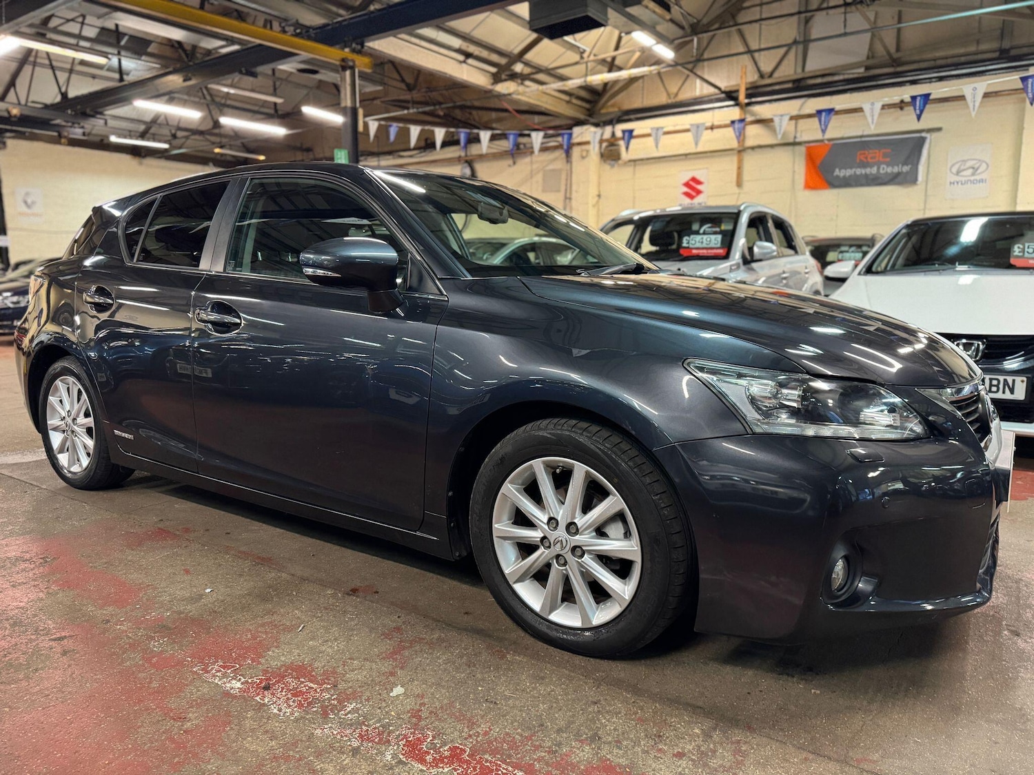 Used Lexus CT 2011 for sale - 76743179: Photo 1