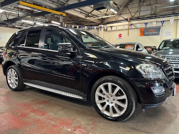 (11) - 3.0 ML300 CDI V6 BlueEfficiency Grand Edition G-Tronic 4WD Euro 5 5dr