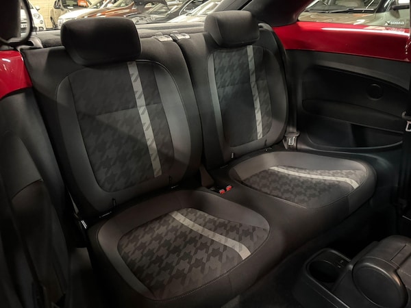 Used Volkswagen Beetle 2016 for sale - 76083890: Photo 17