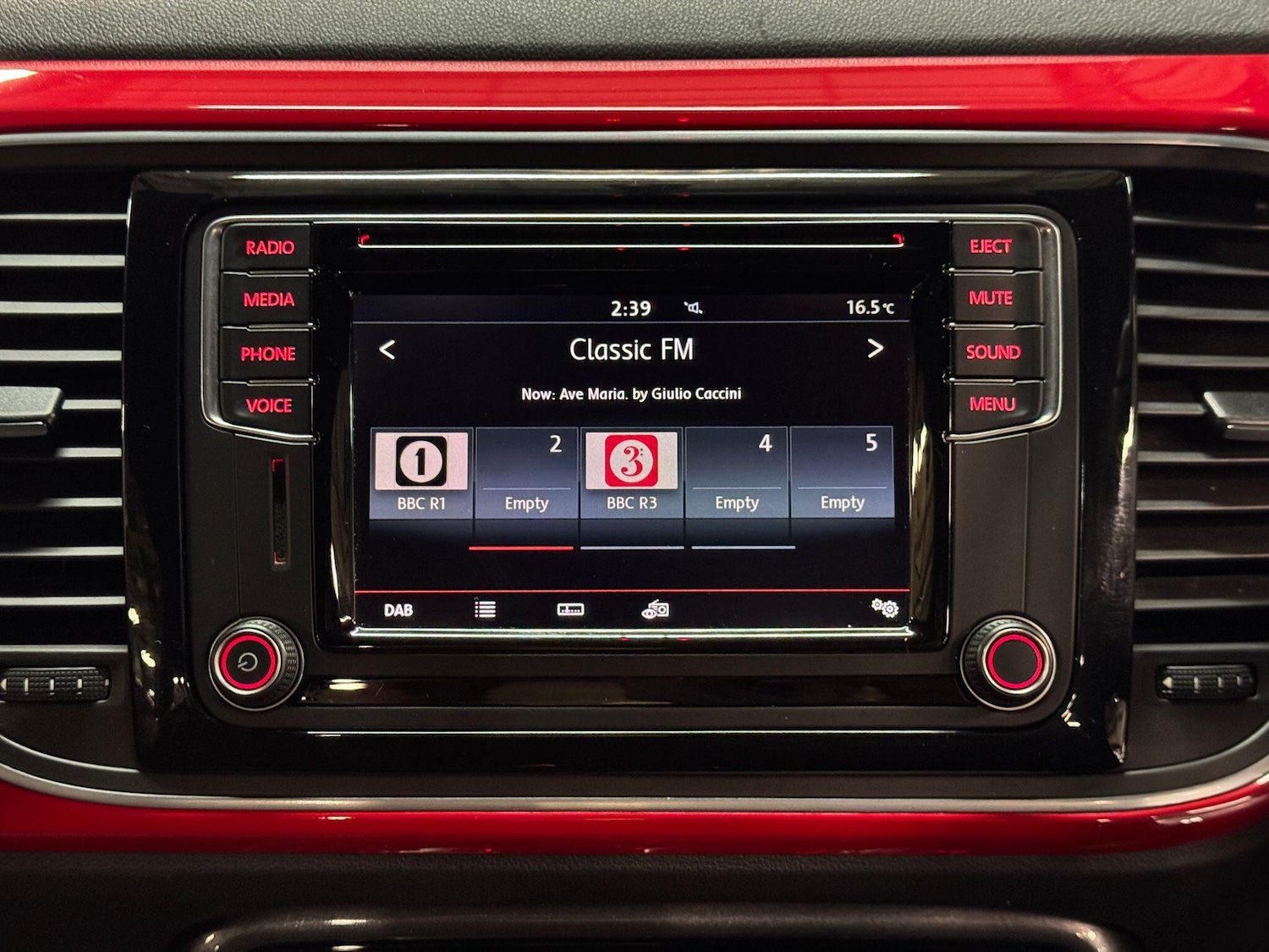 Used Volkswagen Beetle 2016 for sale - 76083890: Photo 23