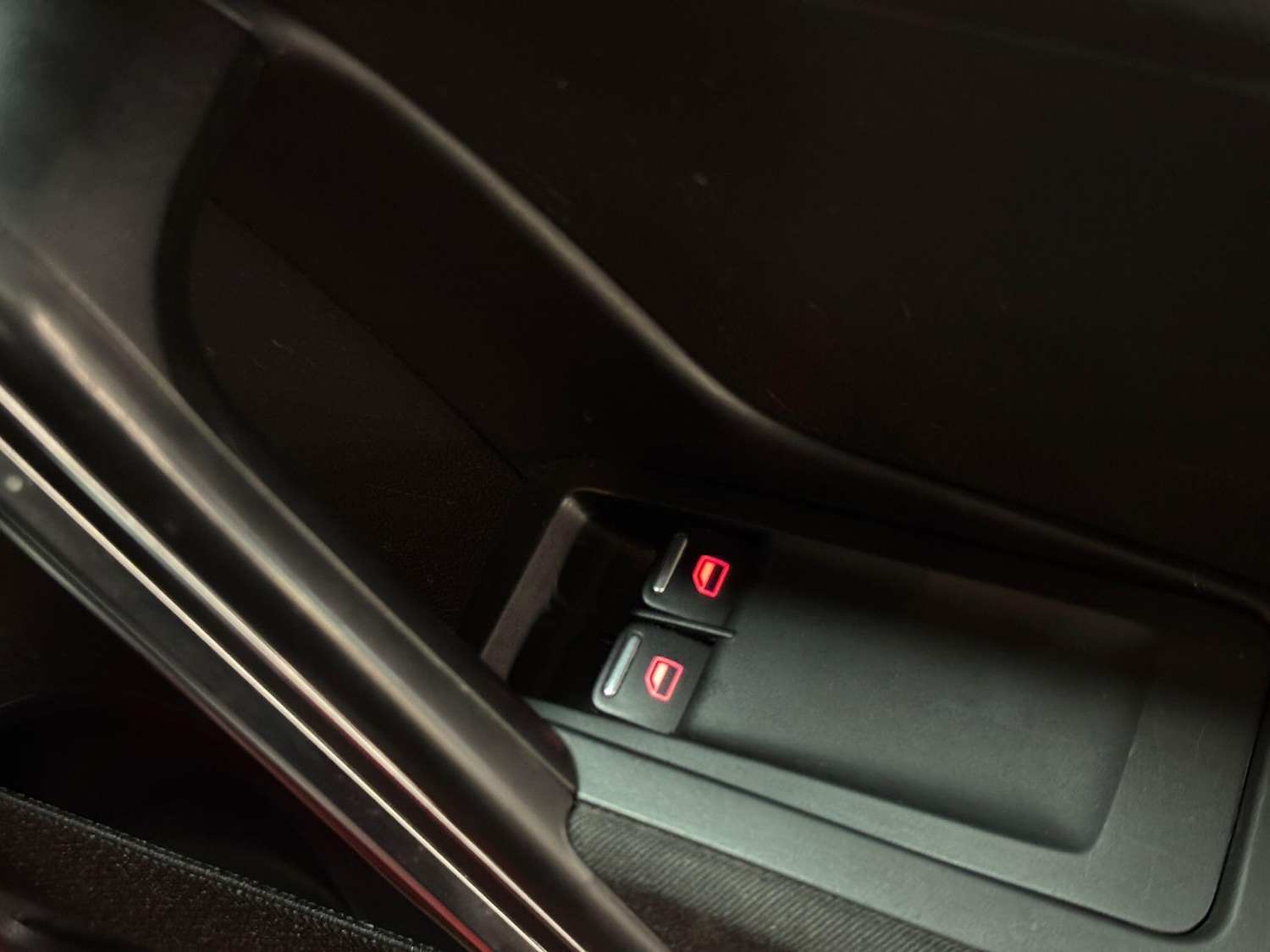 Used Volkswagen Beetle 2016 for sale - 76083890: Photo 27