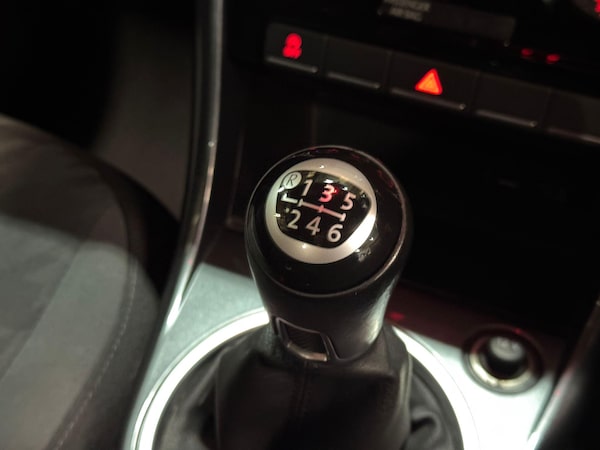 Used Volkswagen Beetle 2016 for sale - 76083890: Photo 30