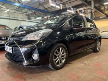 Used Toyota Yaris 2015 for sale - 74160396: Photo