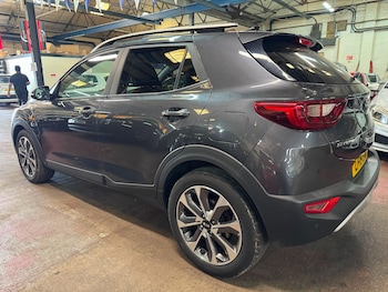 Used Kia Stonic 2019 for sale - 79303321: Photo