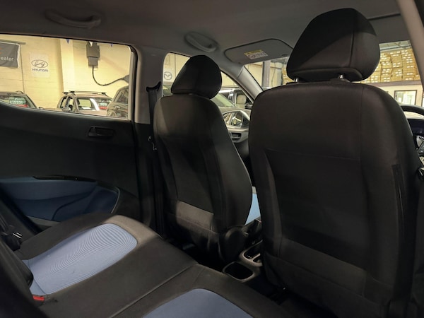 Used Hyundai i10 2016 for sale - 76214182: Photo 18