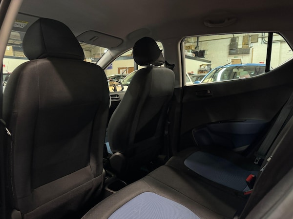 Used Hyundai i10 2016 for sale - 76214182: Photo 21
