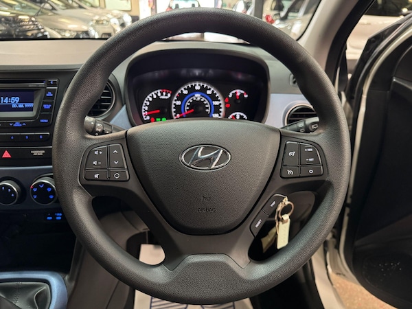 Used Hyundai i10 2016 for sale - 76214182: Photo 25