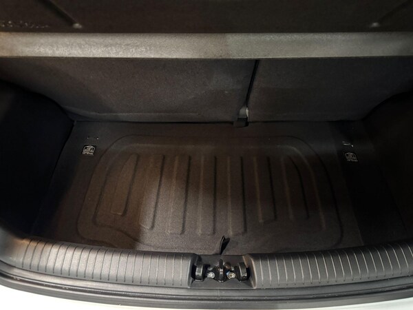 Used Hyundai i10 2016 for sale - 76214182: Photo 9