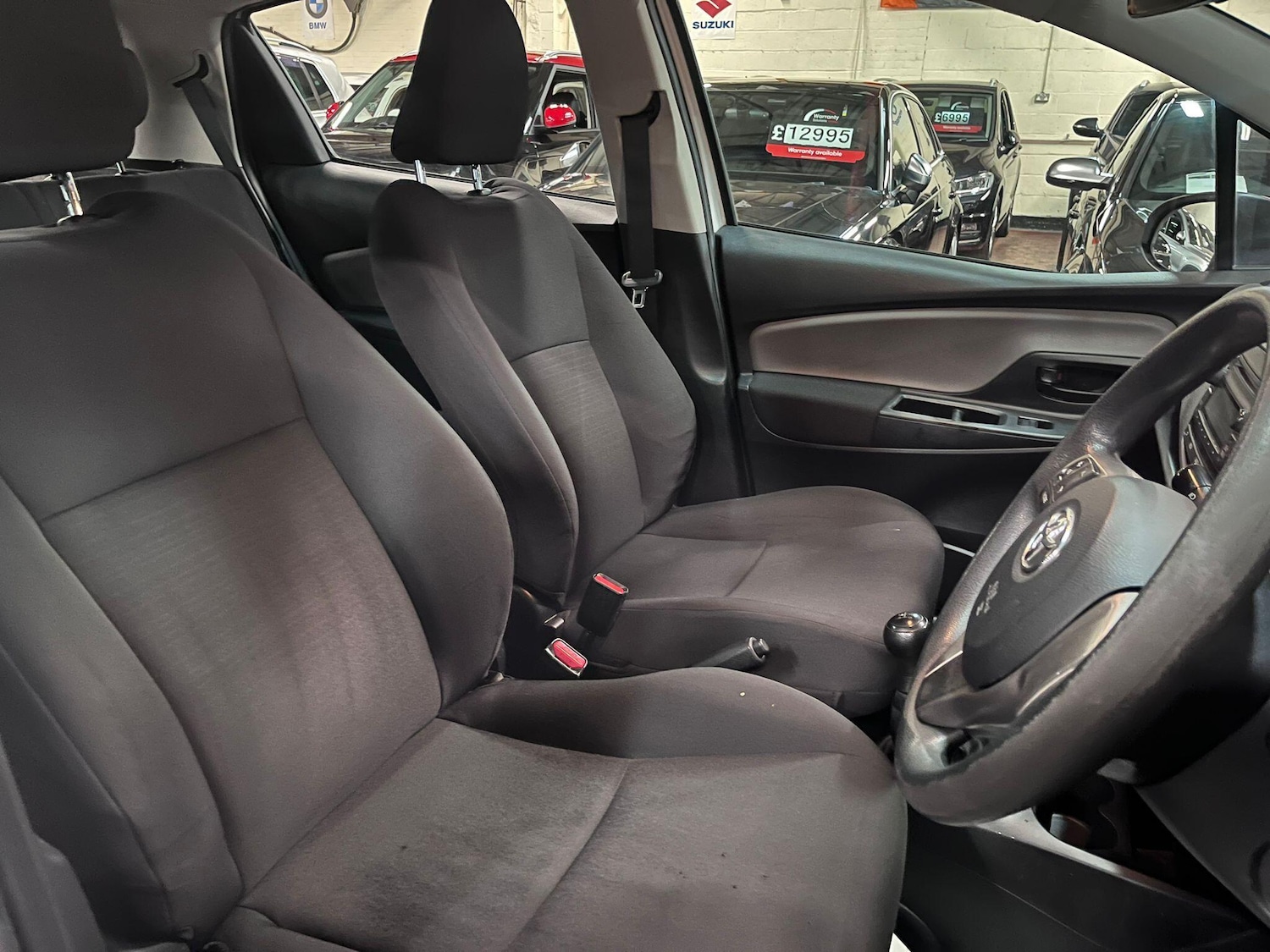 Used Toyota Yaris 2015 for sale - 76926280: Photo 17