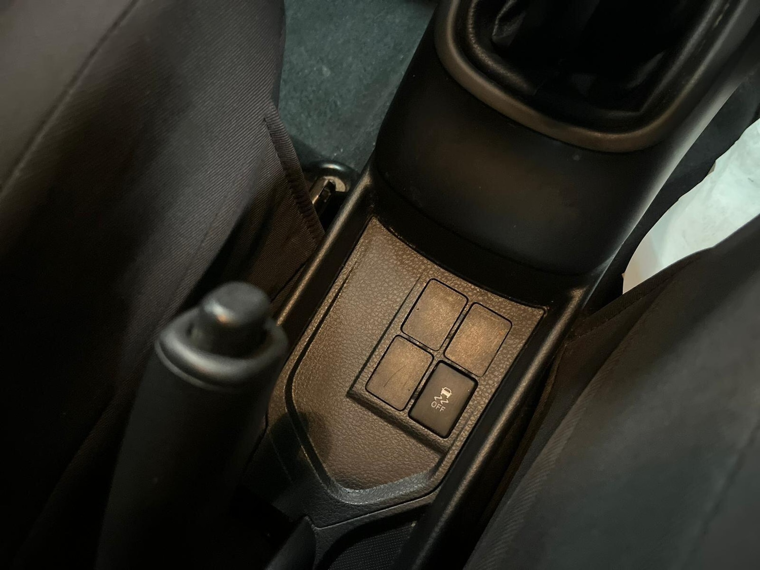 Used Toyota Yaris 2015 for sale - 76926280: Photo 34