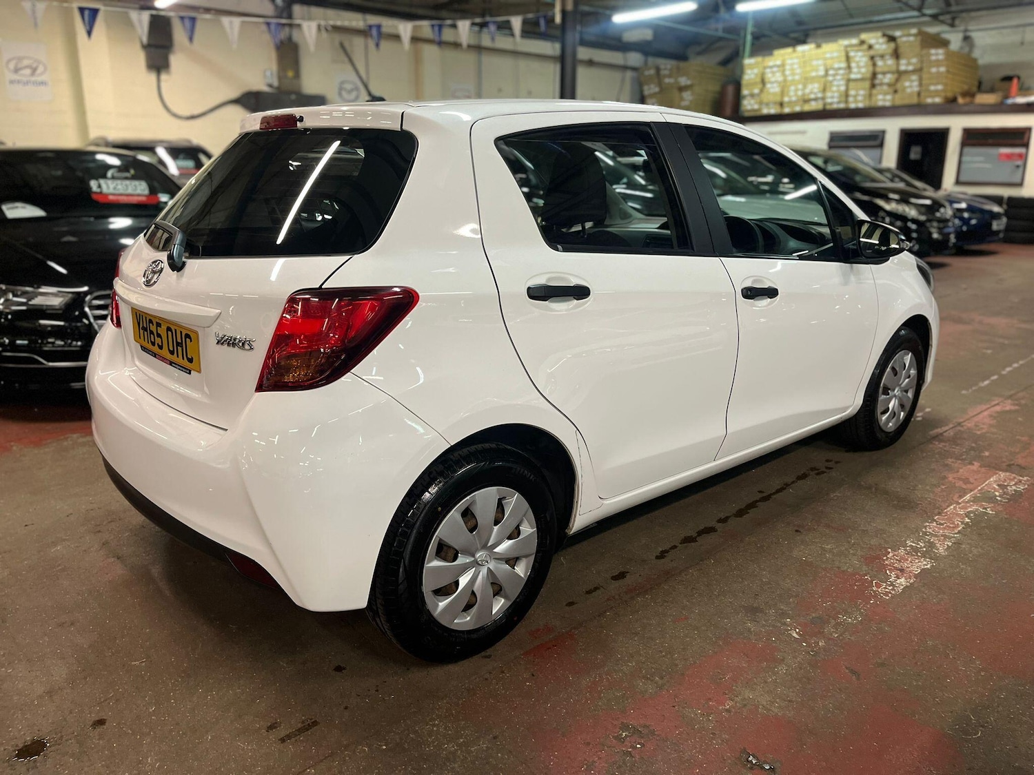 Used Toyota Yaris 2015 for sale - 76926280: Photo 6