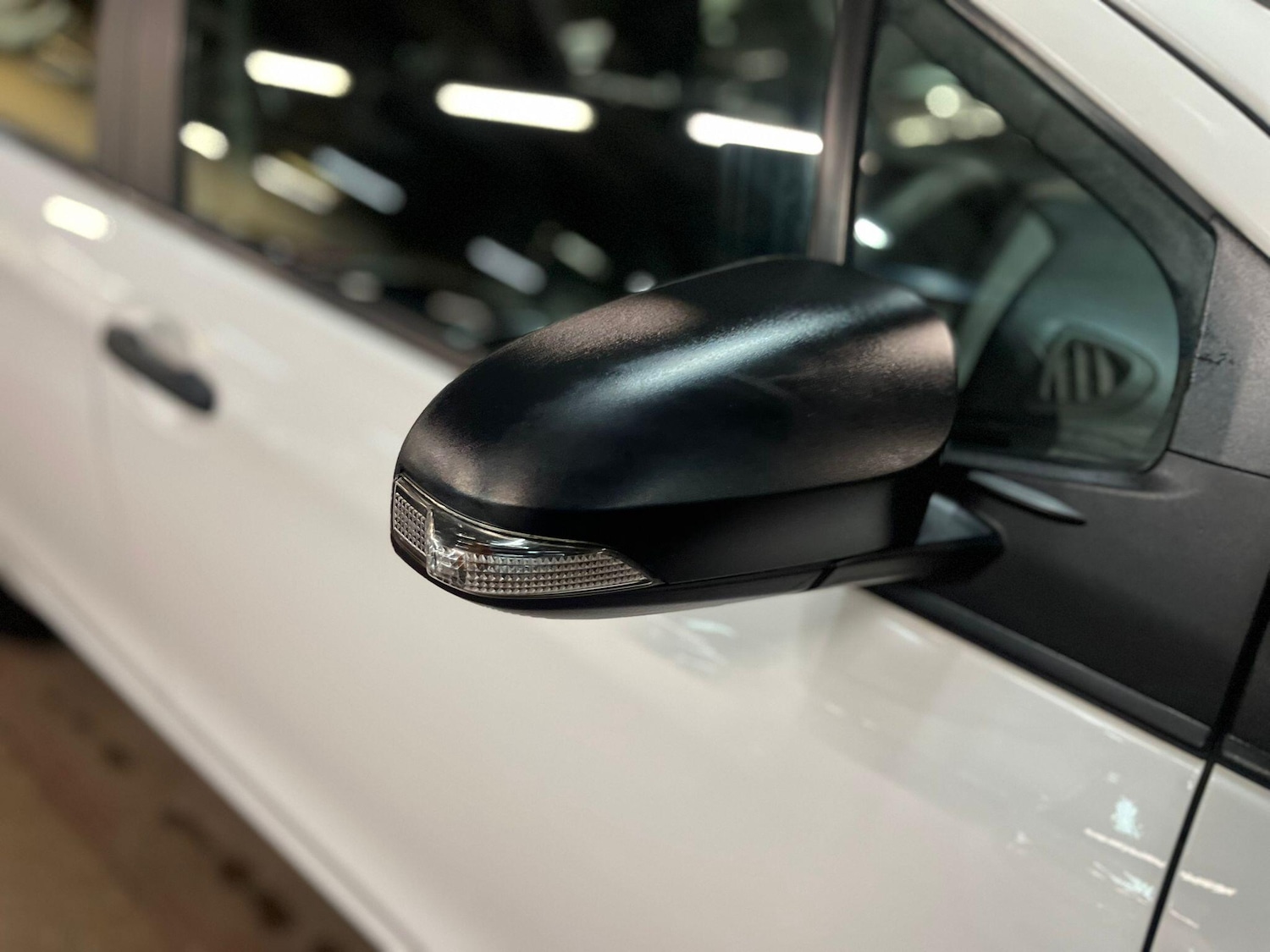 Used Toyota Yaris 2015 for sale - 76926280: Photo 8