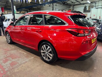 Used Hyundai i30 2019 for sale - 76513195: Photo