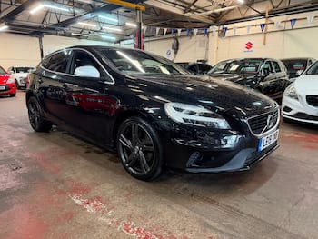 Used Volvo V40 2019 for sale - 79698700: Photo