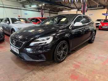 Used Volvo V40 2019 for sale - 79698700: Photo