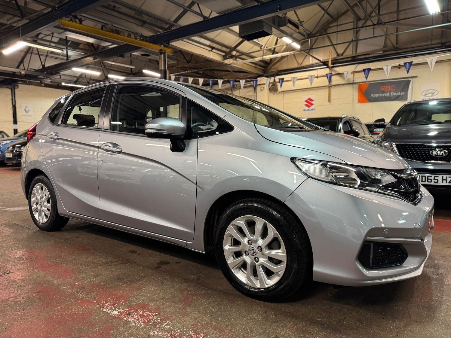 Used Honda Jazz 2019 for sale - 76728589: Photo 1