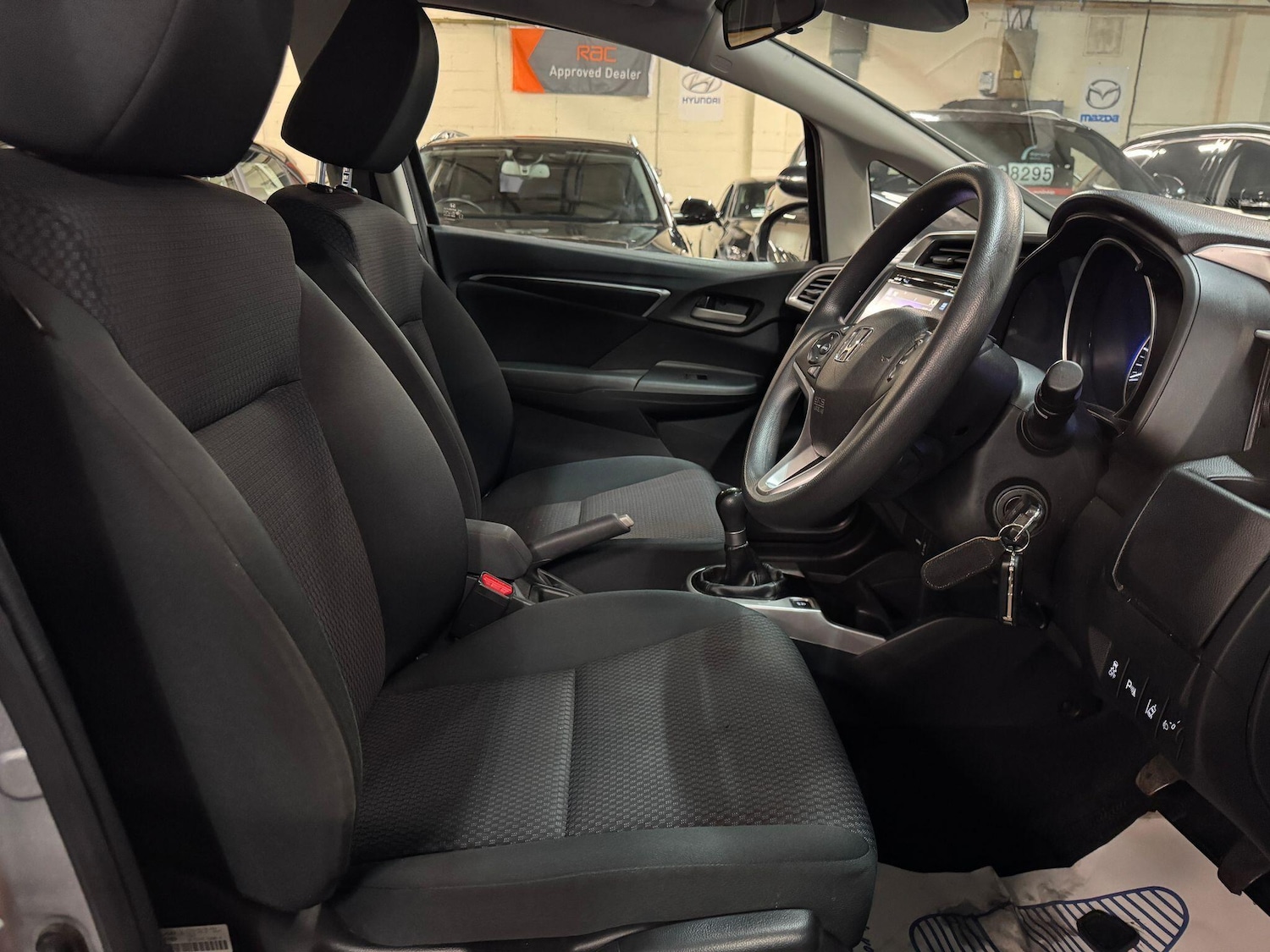 Used Honda Jazz 2019 for sale - 76728589: Photo 10