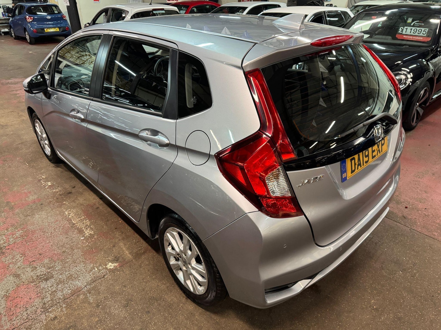 Used Honda Jazz 2019 for sale - 76728589: Photo 7